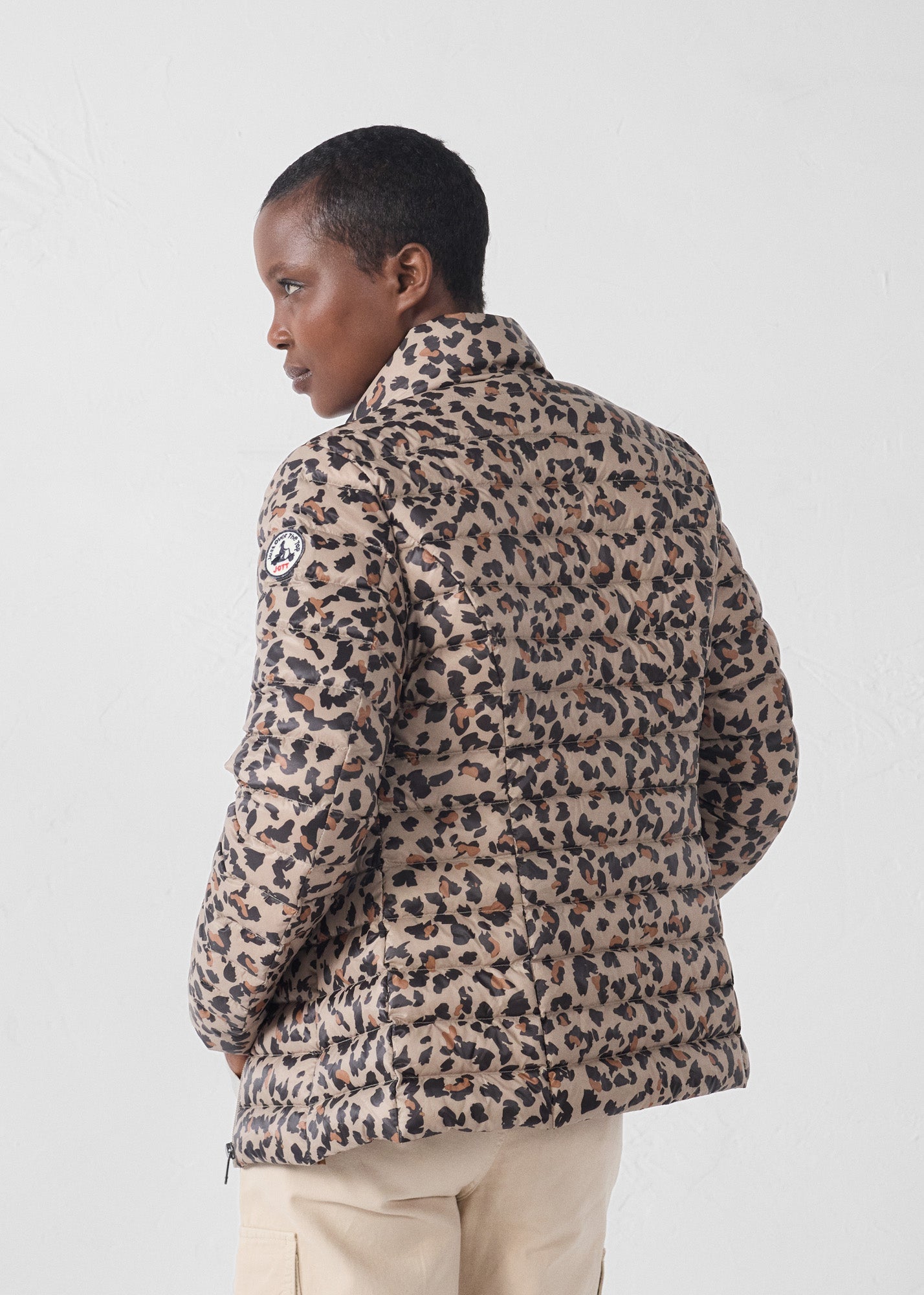 Doudoune légère Leopard beige Cha print