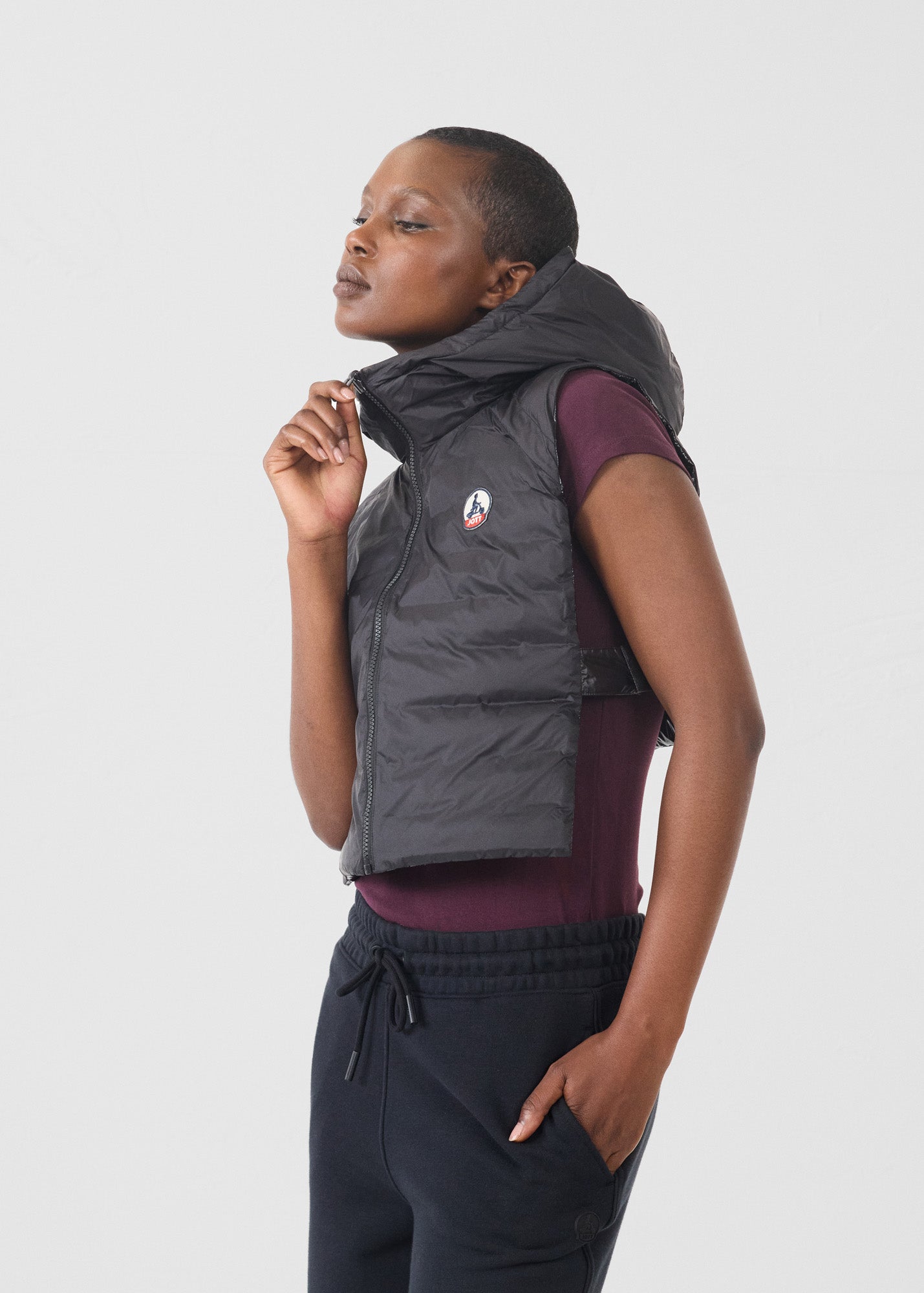 Capuche laquée Noir Alae laquée