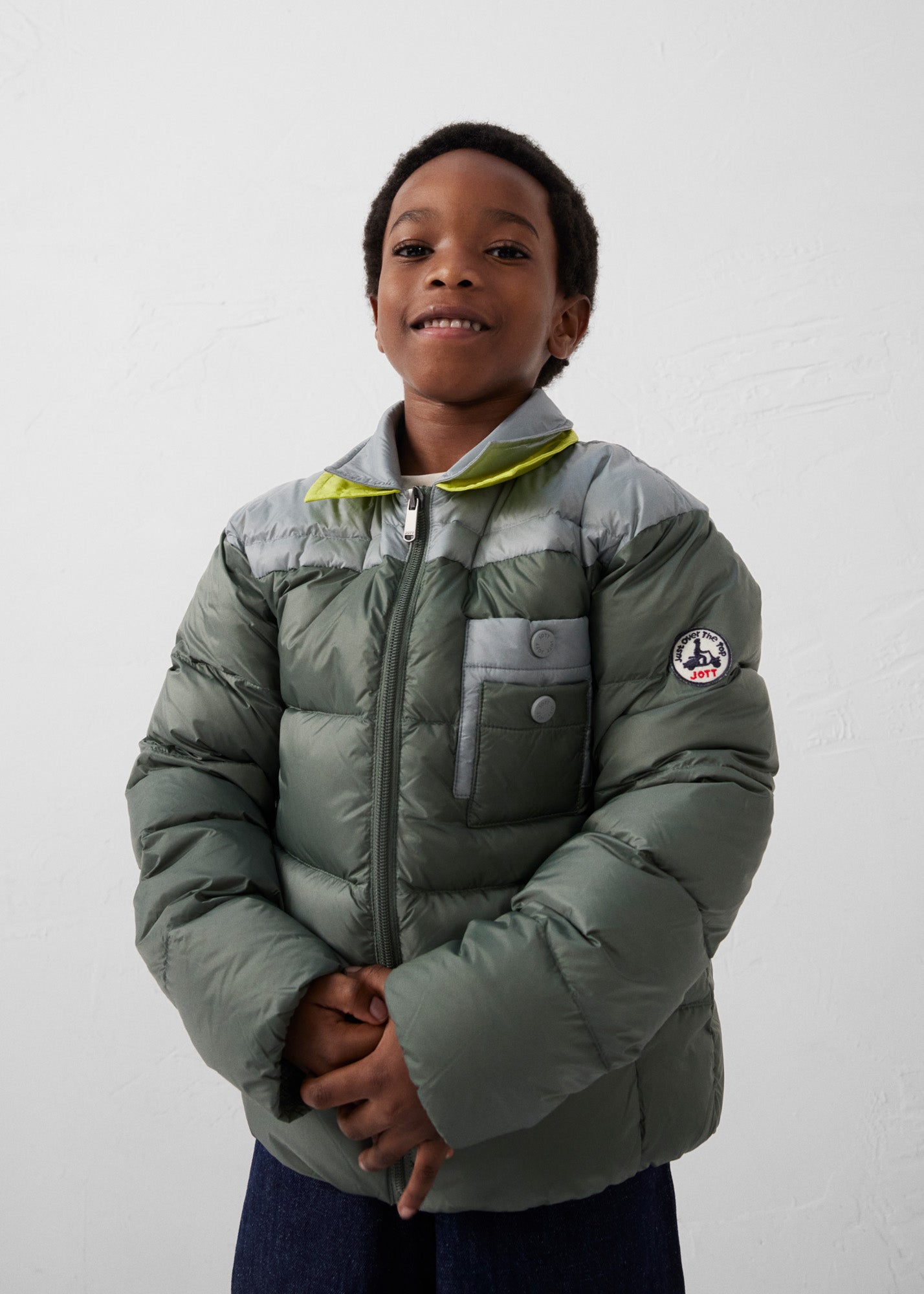 Doudoune enfant bicolore contrastée Vert sauge/Roche lunaire Orel