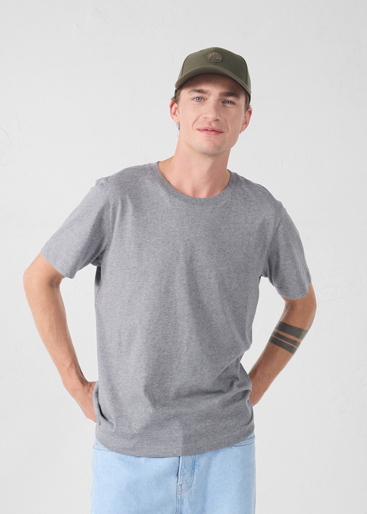 T-Shirt à col rond Gris chine fonce Petro